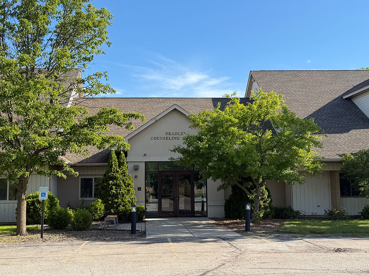 Front entrance of the Bradley Counseling Center building in Lake Villa, Illinois.
